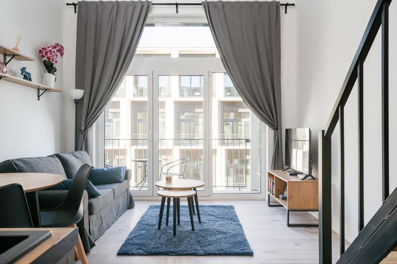 Rentplanet - Apartamenty Zarembowicza Breslavia Exterior foto