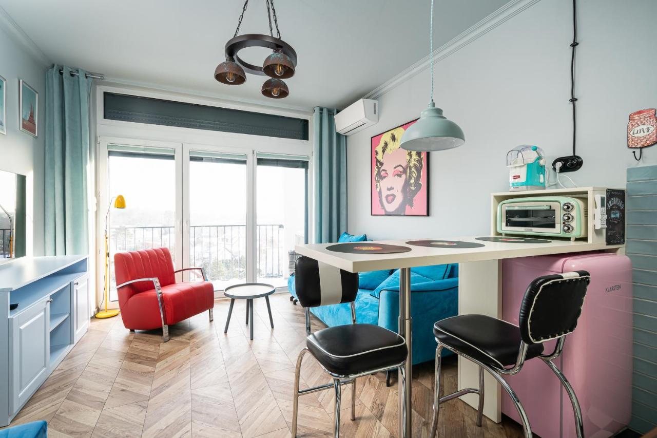 Rentplanet - Apartamenty Zarembowicza Breslavia Exterior foto