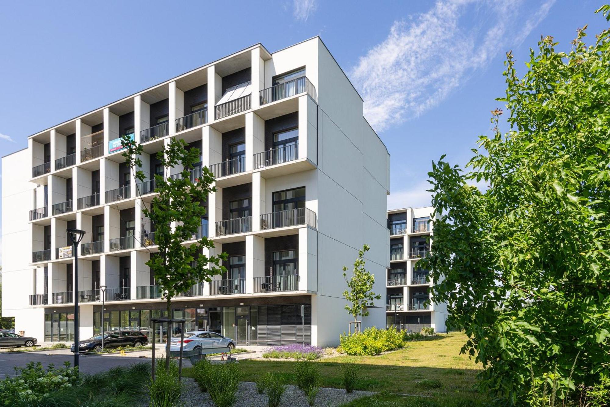 Rentplanet - Apartamenty Zarembowicza Breslavia Exterior foto