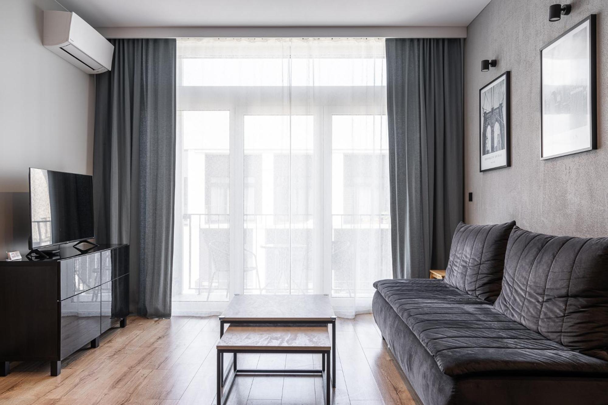 Rentplanet - Apartamenty Zarembowicza Breslavia Exterior foto