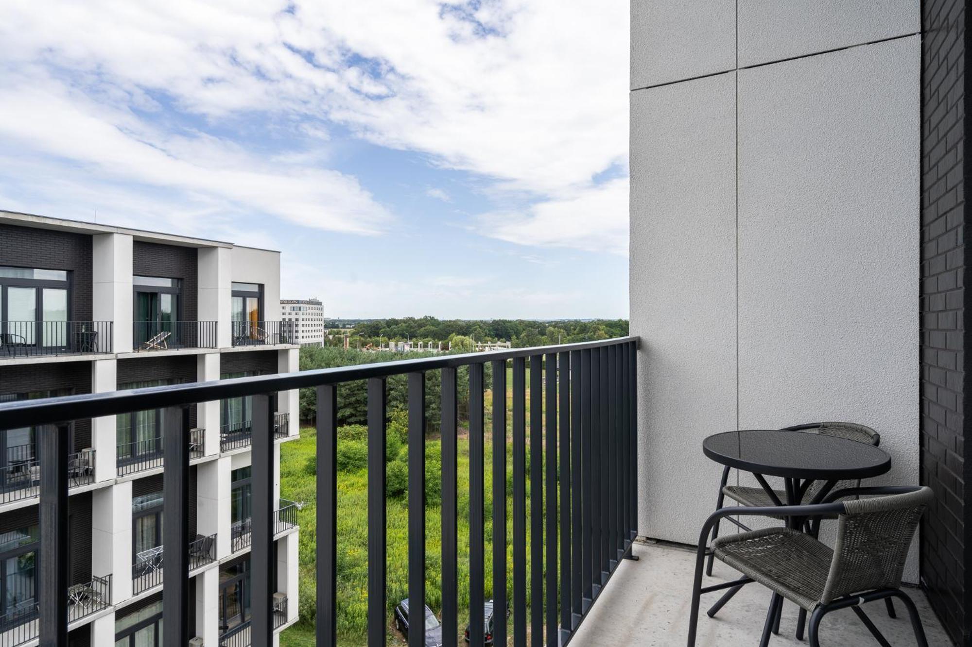 Rentplanet - Apartamenty Zarembowicza Breslavia Exterior foto